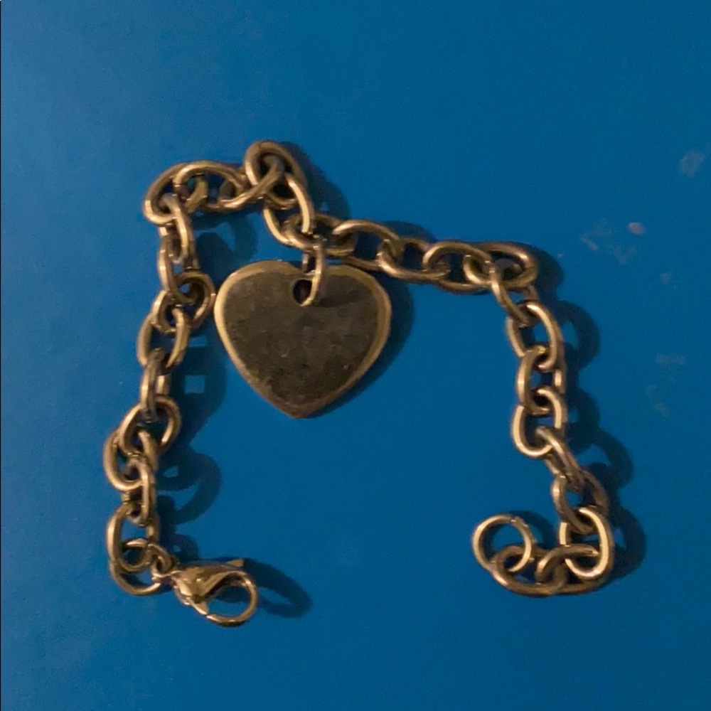 Used stainless steel heart bracelet still cute